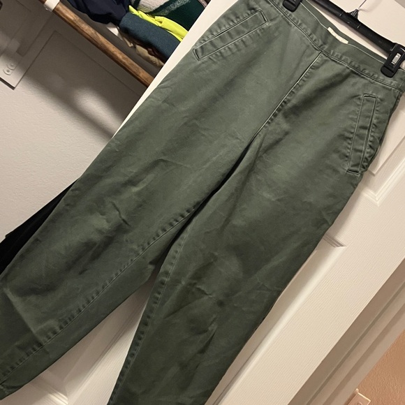 Ann Taylor Pants - Ann Taylor Olive Green Chinos
